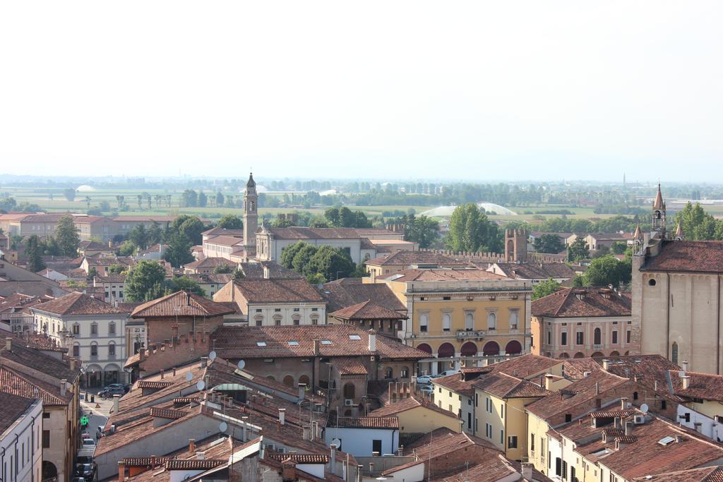The Garden View Apartment - Le Ca De Boron Montagnana Монтаньяна Экстерьер фото